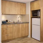 Ξενοδοχείο με διαμερίσματα Quality